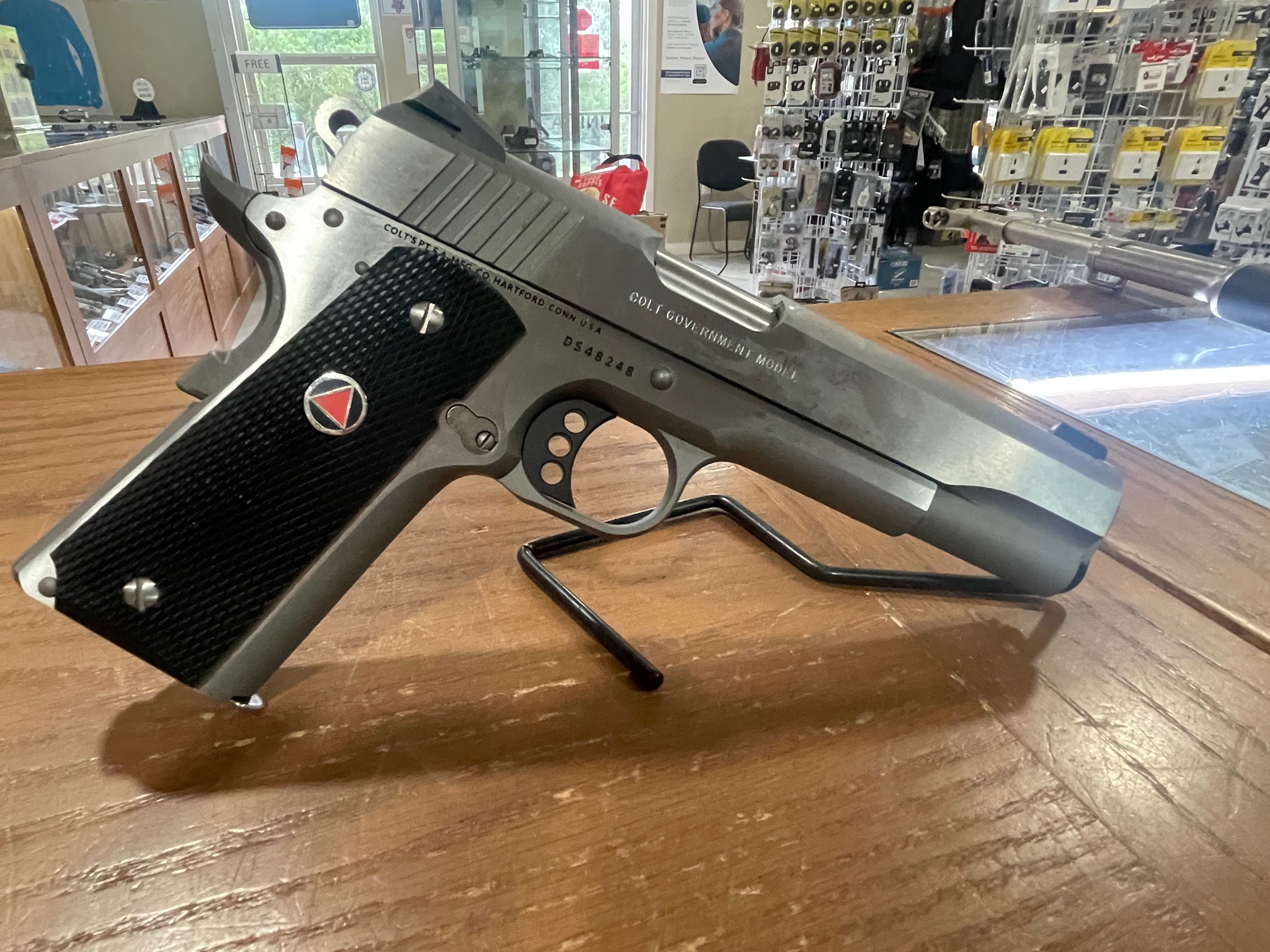 Colt Delta Elite 10mm Auto 5" Pistol *USED*